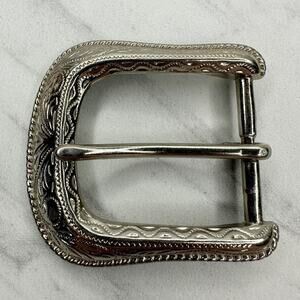 Western Style Silver Engraved Belt Buckle Classic Design ✨